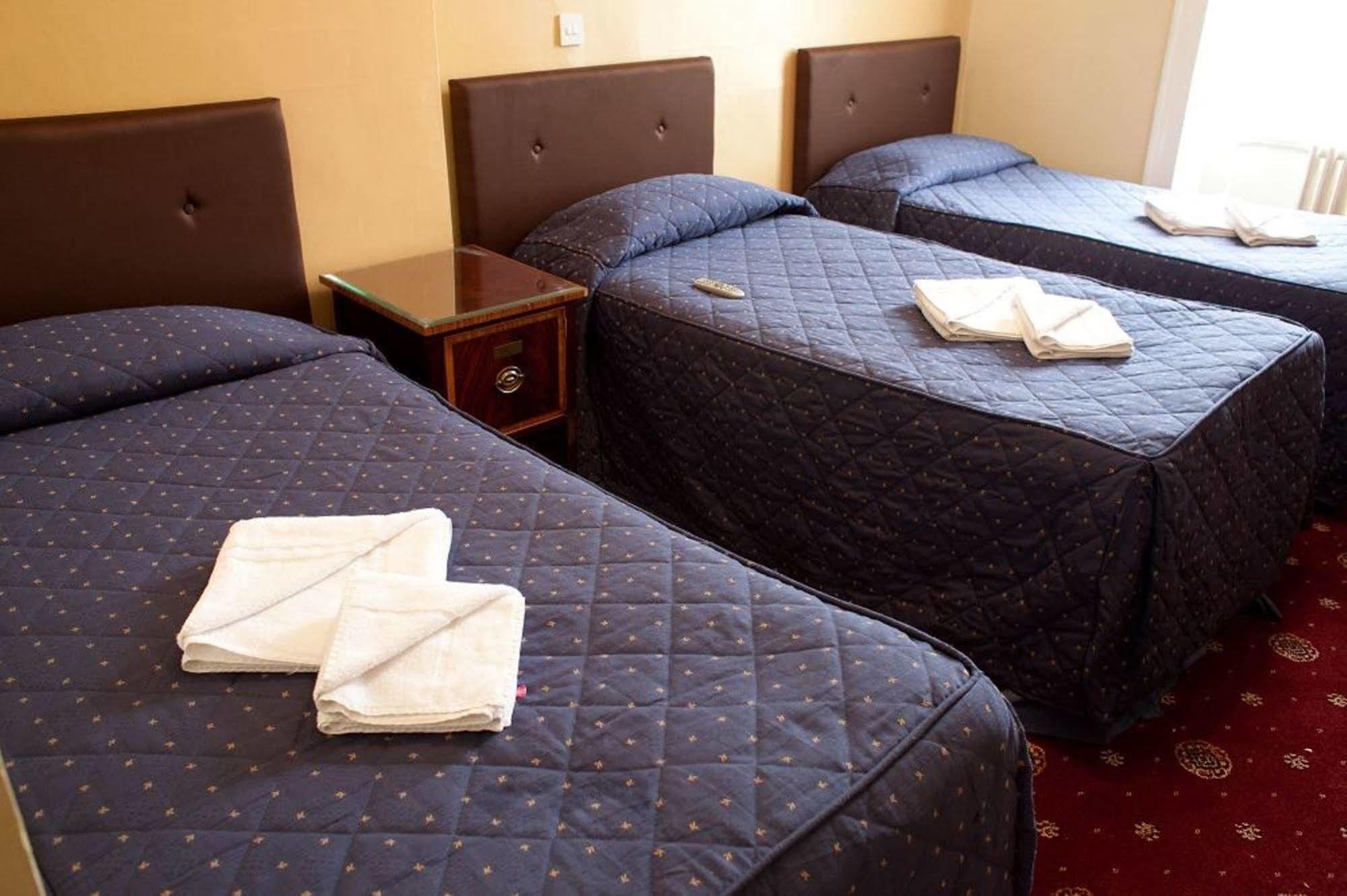 โรส คอร์ท โฮเต็ล Hotel ลอนดอน ภายนอก รูปภาพ