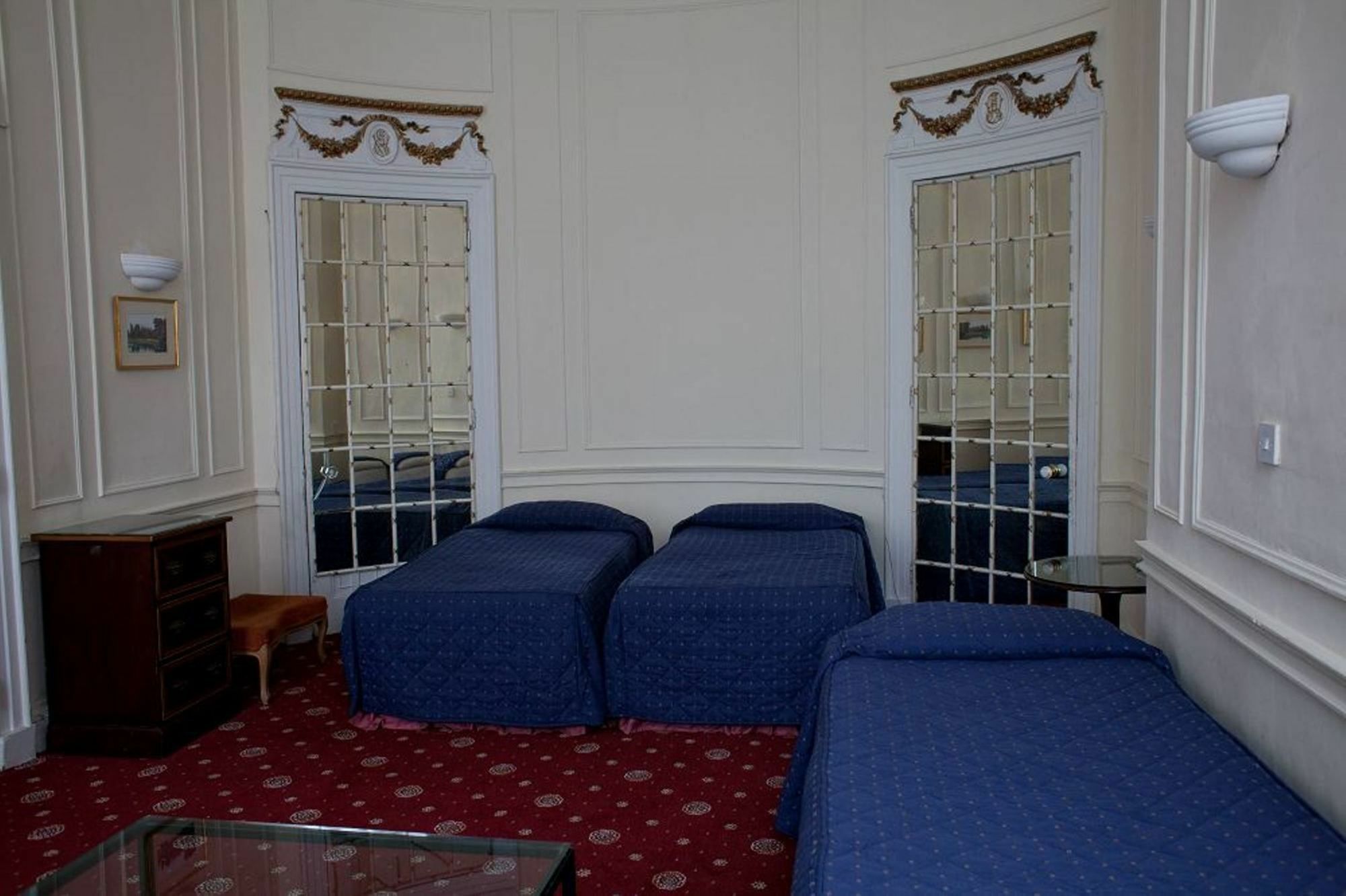 โรส คอร์ท โฮเต็ล Hotel ลอนดอน ภายนอก รูปภาพ